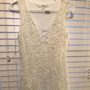 Semi formal lace dress 💫